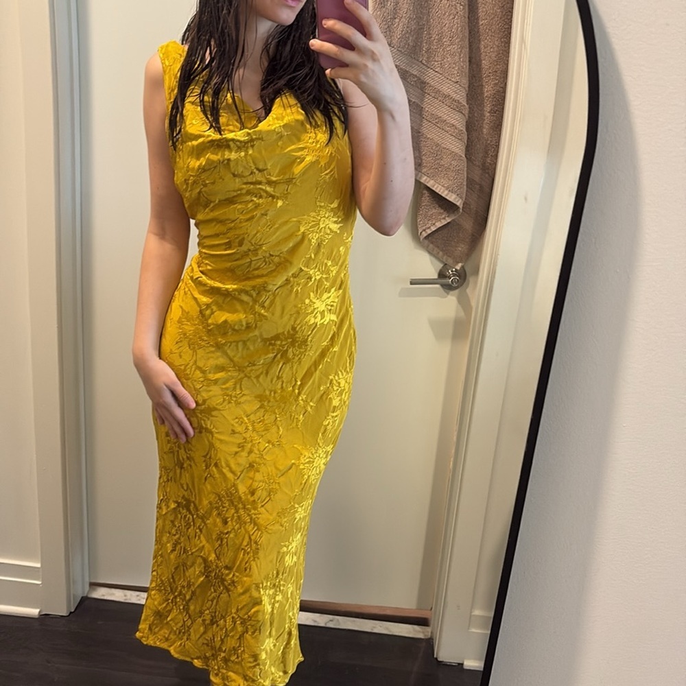 ZARA bloggers fav Satin Floral Jacquard Midi Maxi Dress Open Back Yellow Gold M - Picture 9 of 10